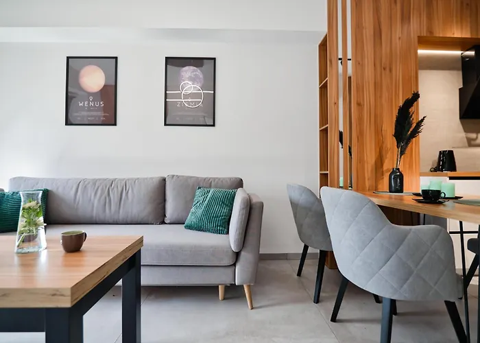 Venus By Housine Zator